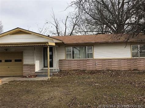 2221 S Elliott St Pryor Ok 74361 Zillow