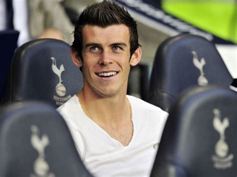 Tottenham Winger Gareth Bale Signs New Contract With Bt The