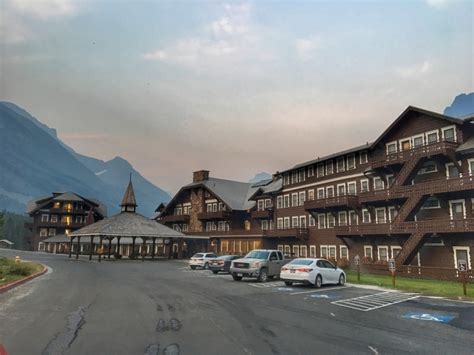 Many Glacier Hotel Tips And Review Of Lodging In Glacier