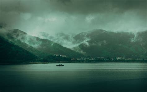 Download Wallpaper 3840x2400 Lake Hills Fog Clouds Gloom Landscape