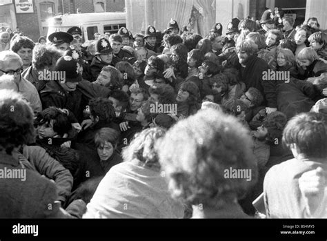 Apartheid South Africa 1960s Hi Res Stock Photography And Images Alamy