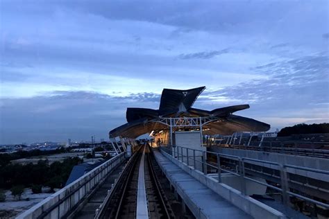 Like most other lrt stations operating in klang valley, this station is elevated. USJ 7 LRT Station - klia2.info