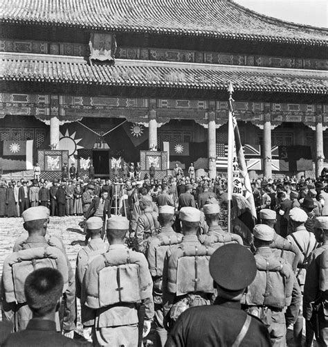 Photo Chinese Troops Observing The Japanese Surrender Ceremony At The