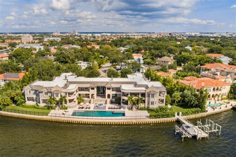 Home Tour Inside Tom Bradys Tampa Mansion Sarasota Magazine