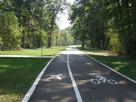 Decoration Bicycle Jogging And Hiking Trail