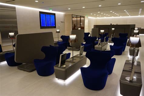 Review Qatar Airways Arrivals Lounge Doha Airport The Milelion