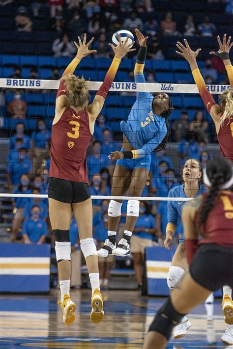 Gallery Ucla Womens Volleyball Trumps Usc 3 1 In Conference Opener