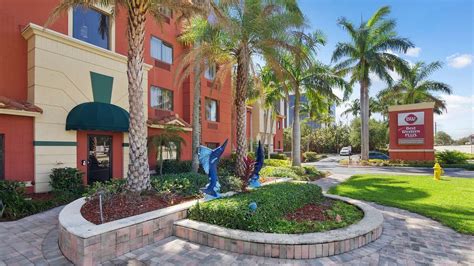 332 gæsteanmeldelser og 45 billeder venter på booking.com. Best Western Plus Palm Beach Hotel & Suites Convention ...