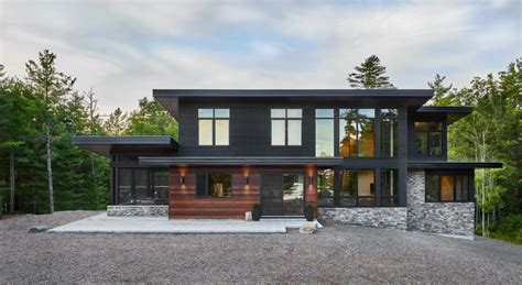 Black Windows In A Modern Cottage Fieldstone Windows And Doors
