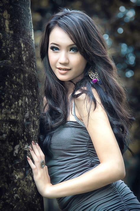 Model Cantik Winny Valensia Mojang Bandung