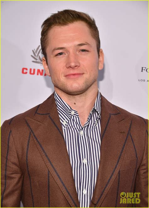 Taron Egerton Shows Off Ripped Abs In New Shirtless Selfie Photo