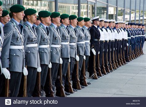 Australian defence force dress uniforms us army dress uniforms german bundeswehr female soldiers. Guard of the Bundeswehr German army exercises at the ...