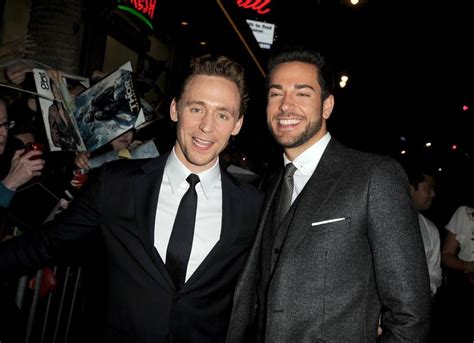 Tom Hiddleston Photos Thor The Dark World Premieres In Hollywood — Part 2 Zachary Levi