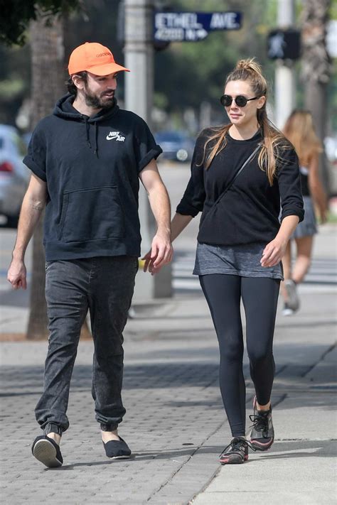Elizabeth Olsen Packs On The Pda With Her Musician Boyfriend Robbie