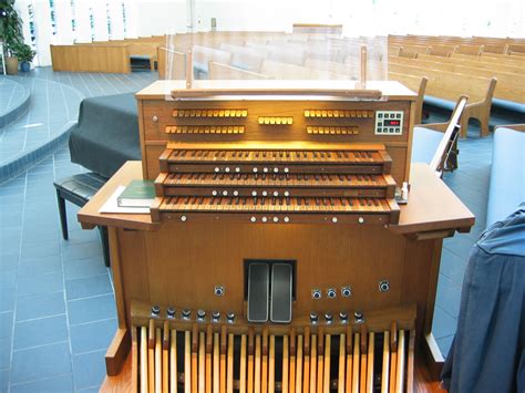 Pipe Organ Database Holtkamp Opus 2059 1996 Fairlawn Lutheran Church