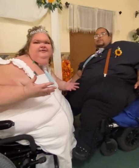 1000 Lb Sisters Tammy Slaton Shows Off Her Wedding Dress And Sparks