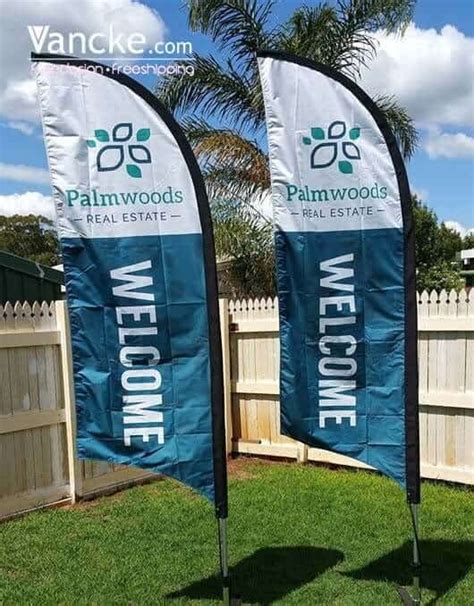 9 Reasons And Benefits To Use Custom Feather Flags For Advertisement