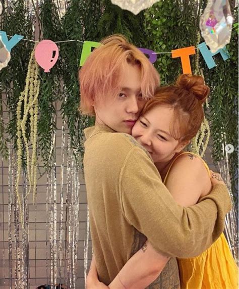 Hyuna Shares A Romantic Kiss With Dawn For Her 28th Birthday Zapzee