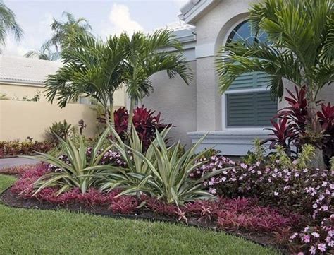 50 Florida Landscaping Ideas Front Yards Curb Appeal Palm Trees7