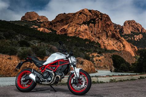 Download Motorcycle Ducati Vehicle Ducati Monster 4k Ultra Hd Wallpaper