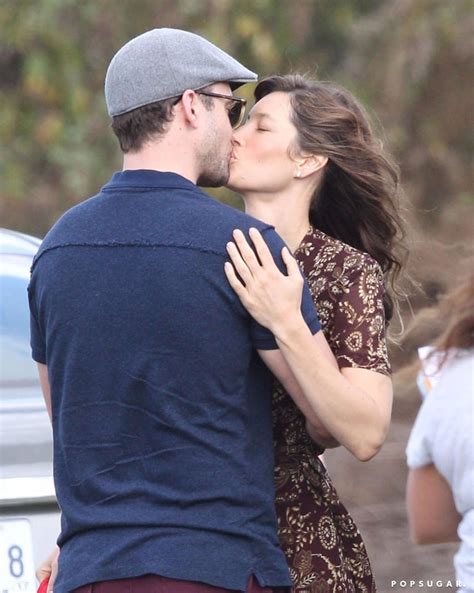 Justin Timberlake And Jessica Biel Kissing November 2016 Popsugar Celebrity