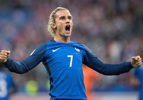 Toutes Les Coupes De Cheveux D Antoine Griezmann Elle