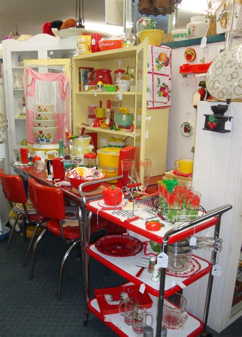 Retro Kitchen Store Display That Looks Like A Little Piece Of Heaven