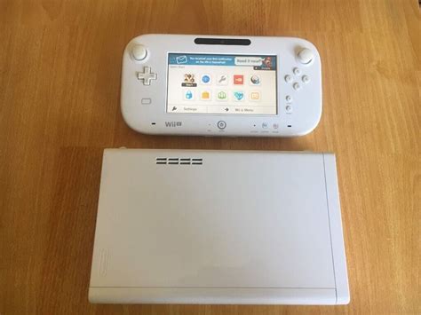 Nintendo Wii U 8gb White Boxed Used Good Condition Game Pad Console