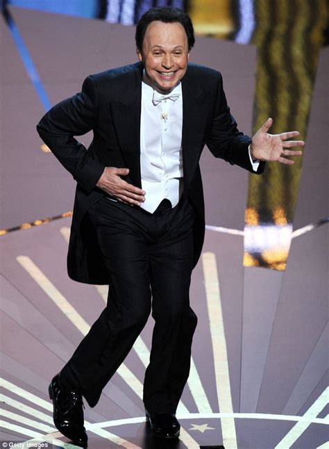 Oscars 2012 Billy Crystal Shocks Viewers With Racial Slurs As He Host