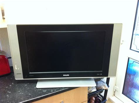 Our tv sizes to distance calculator helps you choose the right size tv for your space. PHILIPS 25 INCH HD READY LCD TV SMETHWICK £40 SANDWELL, Dudley