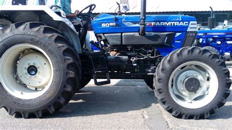 Farmtrac 6090 4wd 90 Hp Nuuman Traktor And Farm Machinery