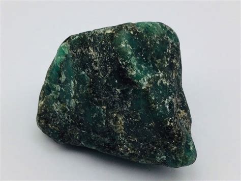 Natural Raw Uncut And Unpolished 510 Carat Untreated Emerald Etsy