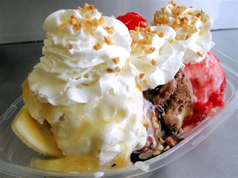 When my sister and i lived in arizona, we would come up to u. Classic Banana Split