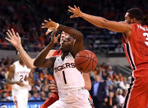 Auburn Basketball Hits Road To Face Vandy Keys To Victory