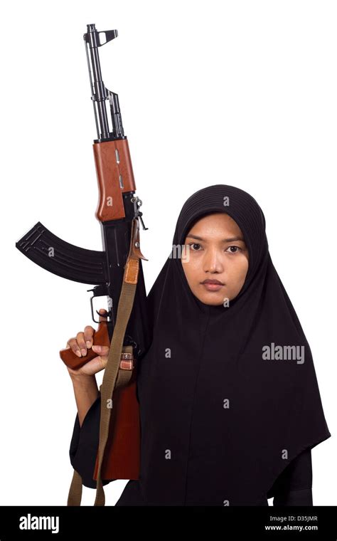 Muslimische Frau Mit Einem Maschinengewehr Stockfotografie Alamy