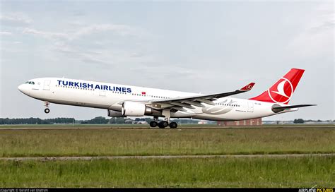 Tc Joe Turkish Airlines Airbus A330 300 At Amsterdam Schiphol
