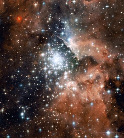 Y es también mucho menos. Galaxia Espiral Barrada 2608 : Descubri El Universo A Traves Del Telescopio Espacial Hubble ...