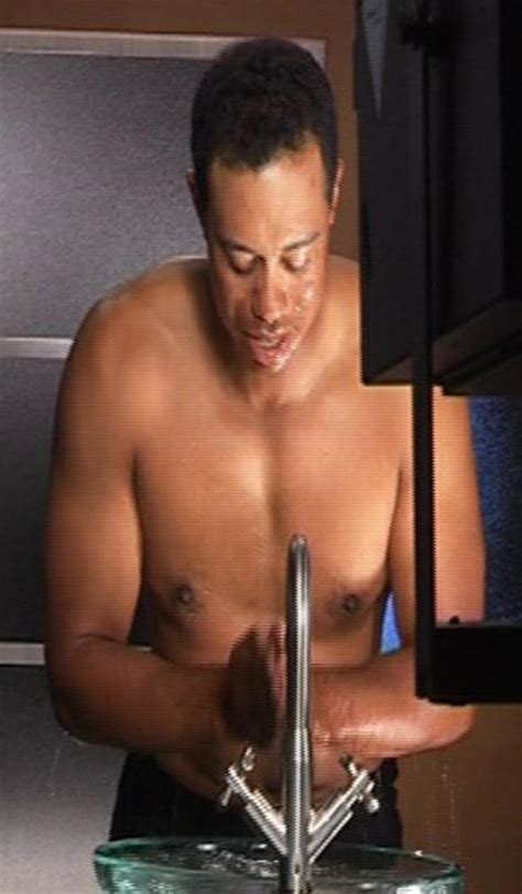 Nude Tiger Woods TubeZZZ Porn Photos