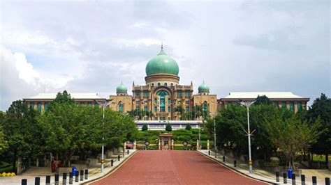 Palace of justice, putrajaya on wn network delivers the latest videos and editable pages for news & events, including entertainment, music, sports, science and more, sign up and share your playlists. Putrajaya - Ausflug von Kuala Lumpur | Reiseblog für ...