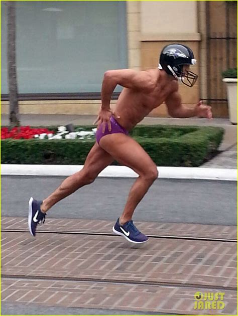 Mario Lopez Streaks Shirtless For Super Bowl Bet On Extra Photo Mario Lopez