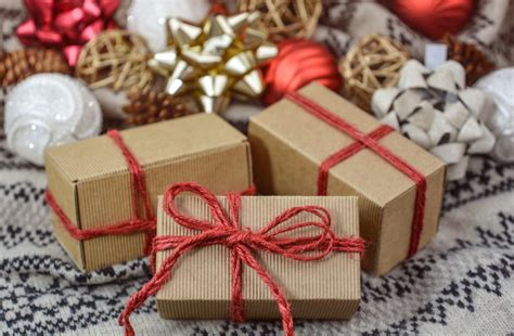 Check spelling or type a new query. 8 Gift Ideas for People With Alzheimer's or Dementia ...