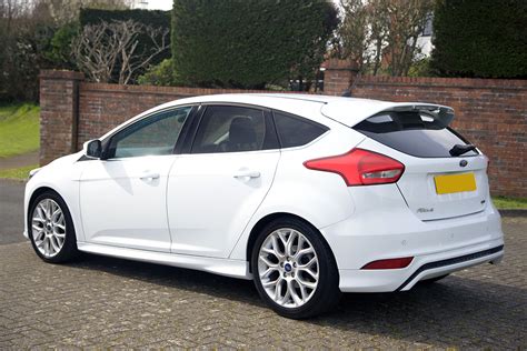 We live in interesting automotive times. 2015 Ford Focus Zetec S 1.0 EcoBoost - Best Cars