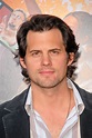 Kristoffer Polaha