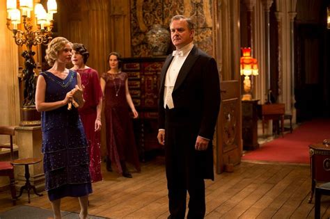 Downton Abbeys Penelope Wilton Says The Period Drama Cant Go On