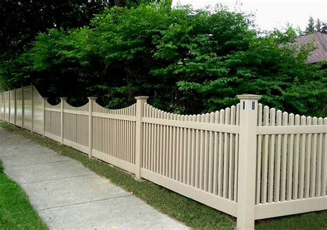Concreting fence posts and keeping them vertically level and inline. Vinyl Fences