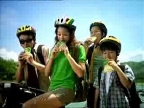 Soft puff cake comes with individual pack of every piece makes it convenience to bring along. ยูโร่คัสตาร์ดเค้ก ชุด "ยูโร่ทริป" - YouTube