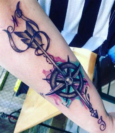 Kompass Tattoo Farbe Pfeil Tattoo Designs Back Tattoos Tattoos