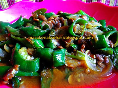 Bawang, aduk sampai layu, angkat. Resep Tumis Cabe Hijau Bumbu Tauco