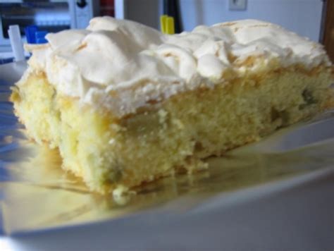 Check spelling or type a new query. Rhabarberkuchen vom Blech - Rezept mit Bild - kochbar.de