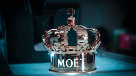 Jumlah kekayaan raja di negeri gajah putih. Ini 5 Raja Terkaya di Dunia. - Finpedia